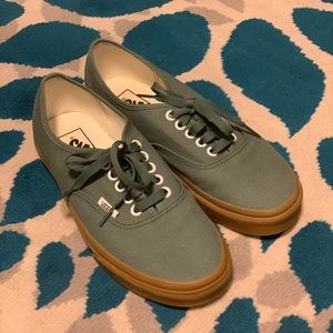 NWOT Vans Authentic Duck Green Gum